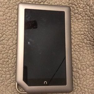 Nook with 2 books on it